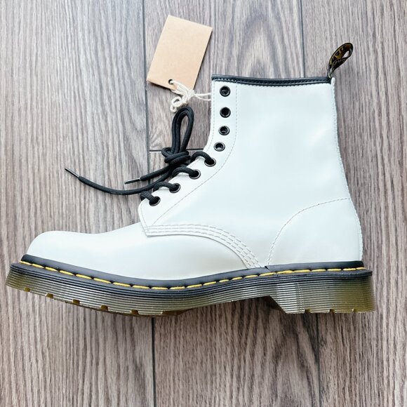 Dr Martens 1460 boots size 8 SMOOTH LEATHER LACE UP BOOTS new in box white shoes - Picture 10 of 16